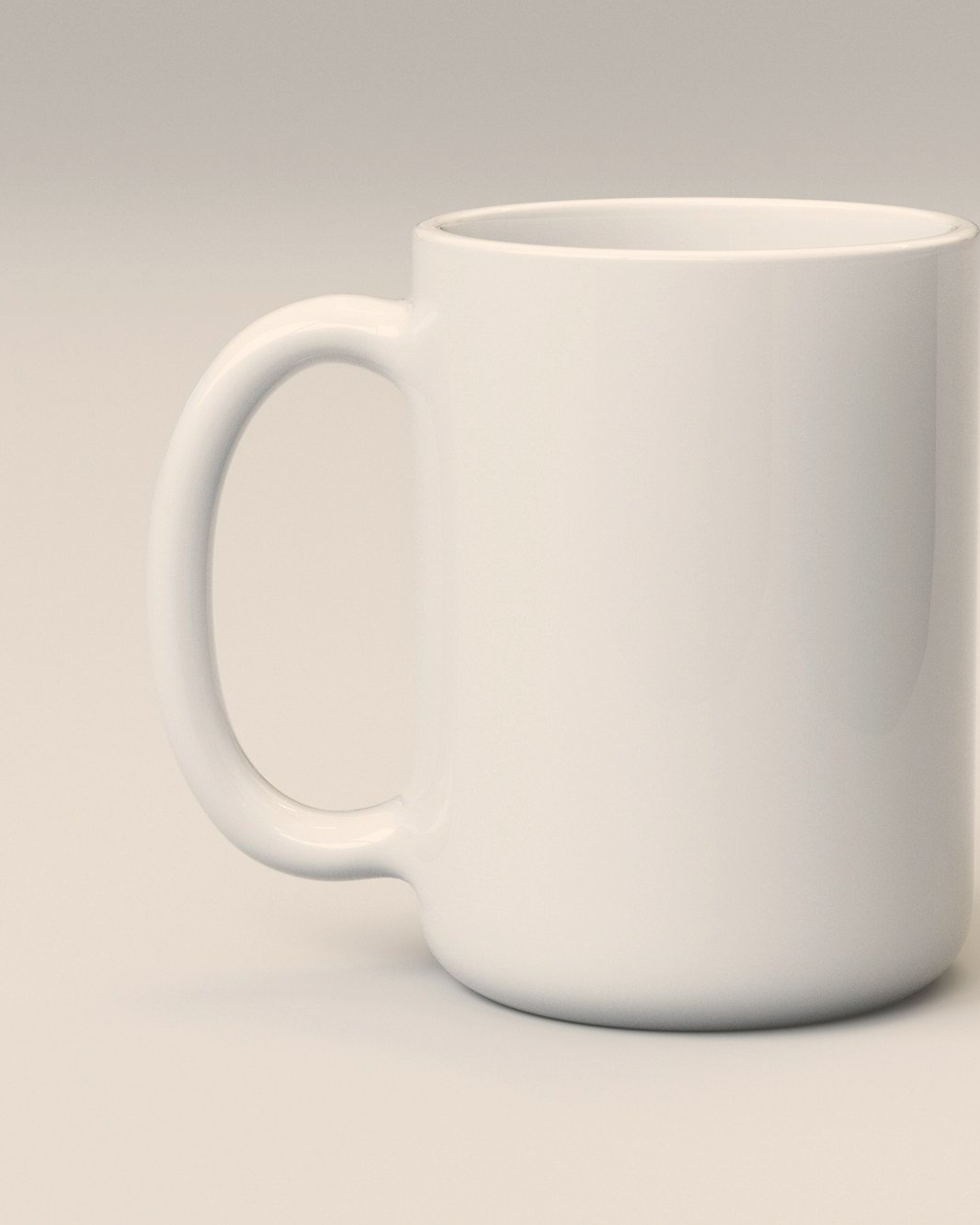 Taza blanca de cerámica sobre fondo claro de estudio